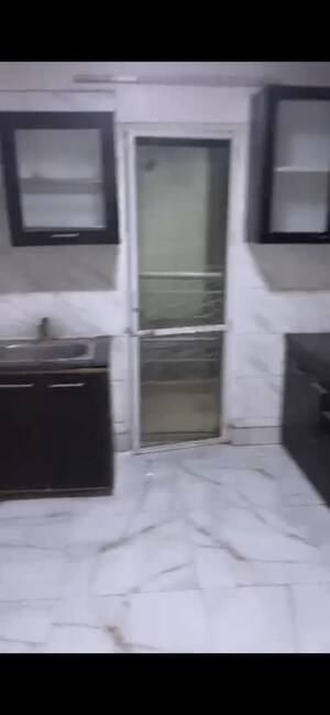 Bathroom in 3.5 BHK Apartment at BPTP Princess Park, Sector 86 – for Rent