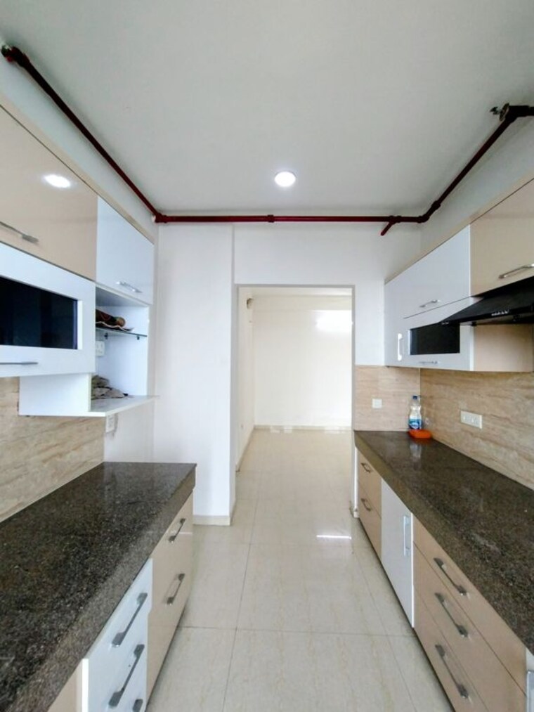 Kitchen, omaxe-royal-residency-faridabad 3 Bedroom 1925 Sq.Ft. Apartment In Sector 79 Faridabad 10619222