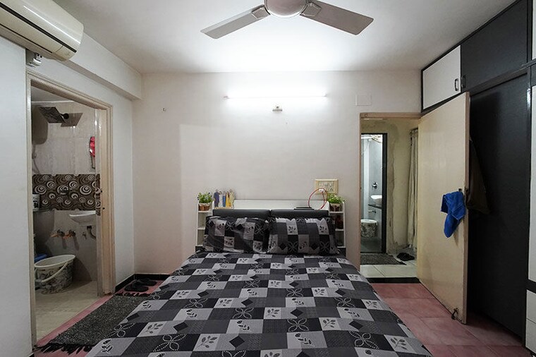 Bedroom, satellite 3 Bedroom 130 Sq.Yd. Apartment In Satellite Ahmedabad 10619268