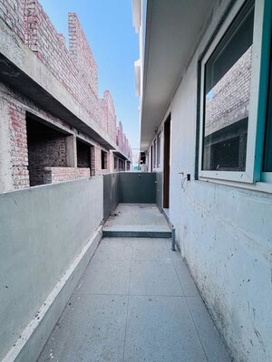 Balcony in 4 BHK Villa at Satva Sahaj, Atladra – for Sale