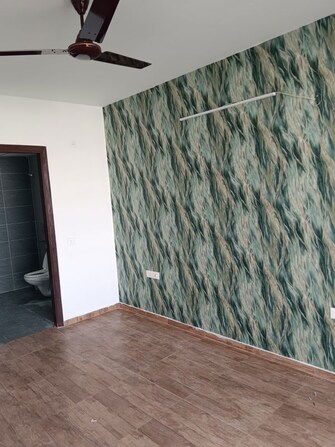 4 BHK + Extra Room 278 Sq.Yd. Builder Floor in BPTP Parkland Pride