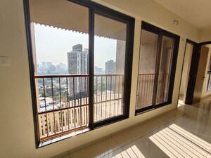 Room in 4 BHK Apartment at Chandak 34 Park Estate, Goregaon West – for Rent