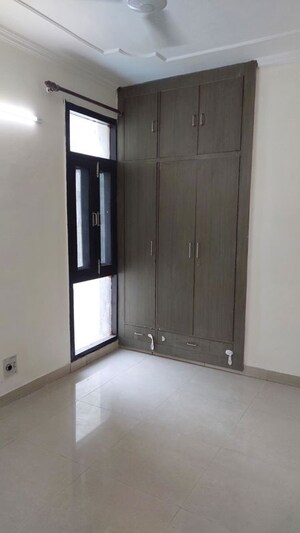 2 BHK Builder Floor For Rent in Sector 21