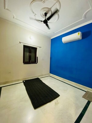 Team Area in 2 BHK Builder Floor at Dwarka Mor – for Sale