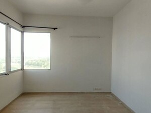 Room in 2 BHK Builder Floor at Sector 22 – for Rent