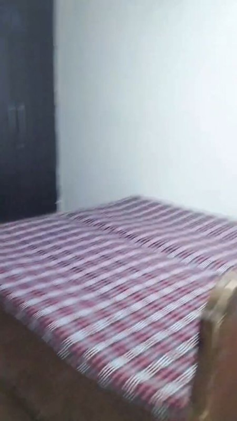 Bedroom, srs-royal-hills 2 Bedroom 1025 Sq.Ft. Apartment In Sector 87 Faridabad 10619413
