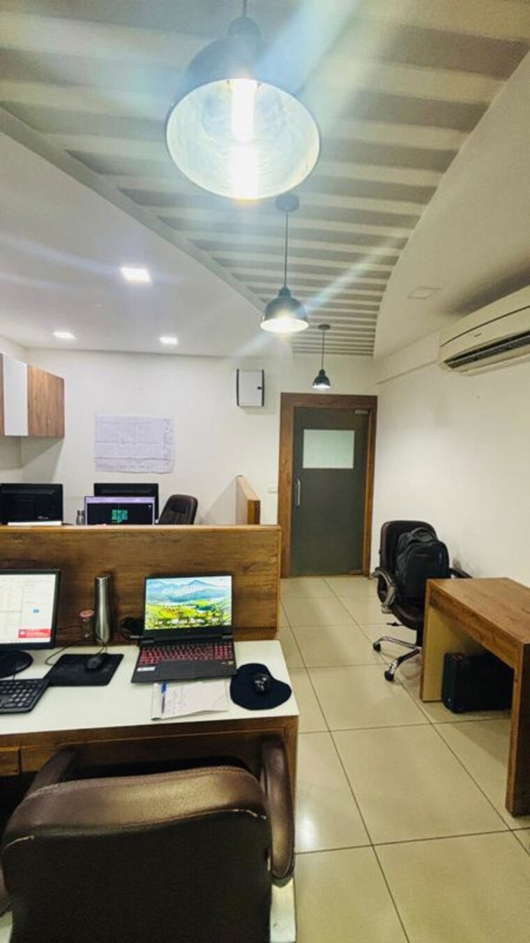 Living Room, thaltej Commercial Office Space 682 Sq.Ft. In Thaltej Ahmedabad 10619430