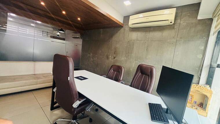Team Area, thaltej Commercial Office Space 682 Sq.Ft. In Thaltej Ahmedabad 10619430