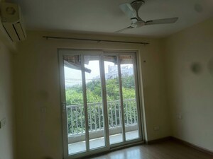 Room in 3 BHK Builder Floor at Sector 23 – for Rent