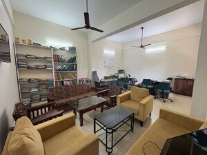 Team Area in  Shop at Colvale – for Rent