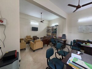 Team Area in  Shop at Colvale – for Rent