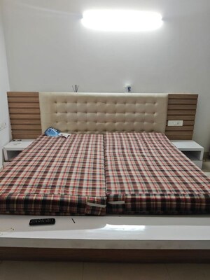 Bedroom in 2 BHK Builder Floor at Sector 39 – for Rent