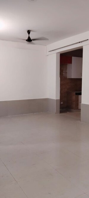 Room in 3 BHK Villa at Puri Vip Floors, Sector 81 – for Rent