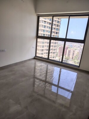 Room in 3.5 BHK Apartment at Sheth Auris Serenity Tower 3, Malad West – for Sale