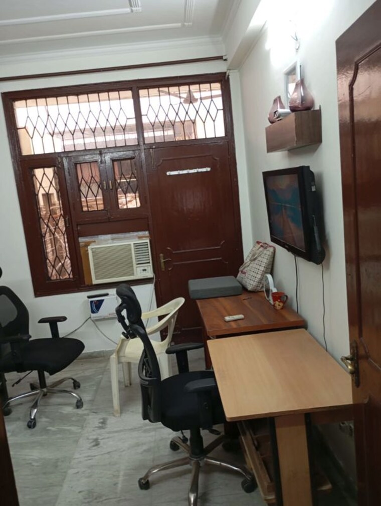Team Area, ardee-city-palm-grove-heights 3 Bedroom 2400 Sq.Ft. Apartment In Sector 52 Gurgaon 10619462
