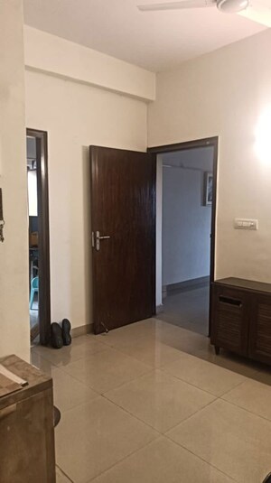Room in 3 BHK Apartment at Ardee City Palm Grove Heights, Sector 52 – for Rent