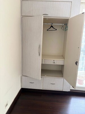 Bathroom in 2.5 BHK Apartment at Skytech Matrott, Sector 76 – for Rent