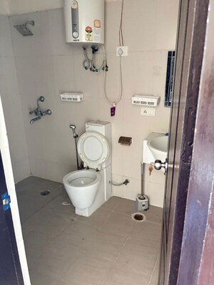 Bathroom in 2.5 BHK Apartment at Skytech Matrott, Sector 76 – for Rent