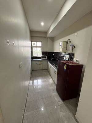 Kitchen in 1 BHK Builder Floor at Sector 40 – for Rent