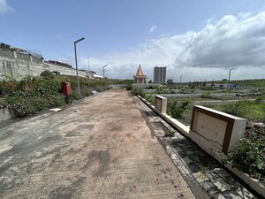  Plot For Sale in Charholi Budruk