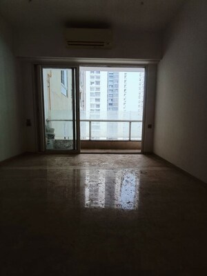 Room in 2 BHK Apartment at Omkar Alta Monte, Malad East – for Rent