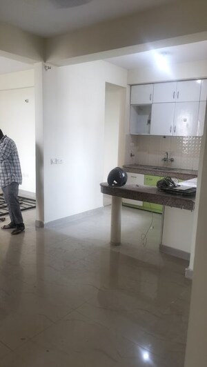 2 BHK Apartment For Rent in SRS Royal Hills, Sector 87