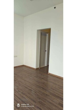 Room in 3 BHK Builder Floor at Sector 23 – for Rent