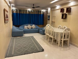 2 BHK Apartment For Rent in Versova