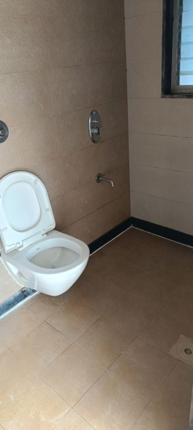 Bathroom, labh-sapphire 2.5 Bedroom 850 Sq.Ft. Apartment In Andheri West Mumbai 10619537
