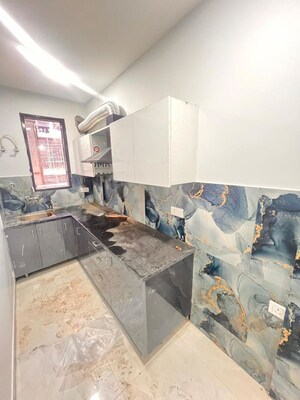 Team Area in 1 BHK Builder Floor at Sector 43 – for Rent