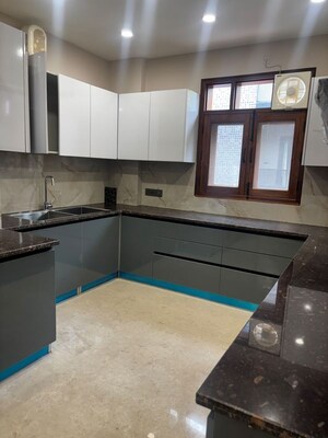 Kitchen in 3 BHK Builder Floor at Sector 51 – for Rent