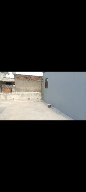 Room in 1 RK Builder Floor at Green Fields Colony – for Rent
