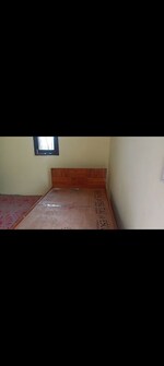 1 Rk  100 Sq.Yd. Builder Floor in Green Fields Colony