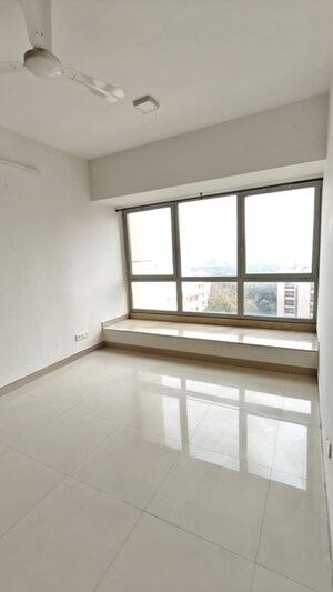 Room in 2 BHK Apartment at DB Woods, Goregaon East – for Rent