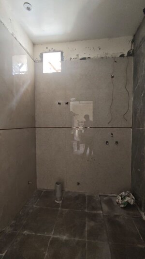 Bathroom in 1 RK Builder Floor at Green Fields Colony – for Rent