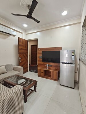 Living Room in 1 BHK Builder Floor at Sector 42 – for Rent
