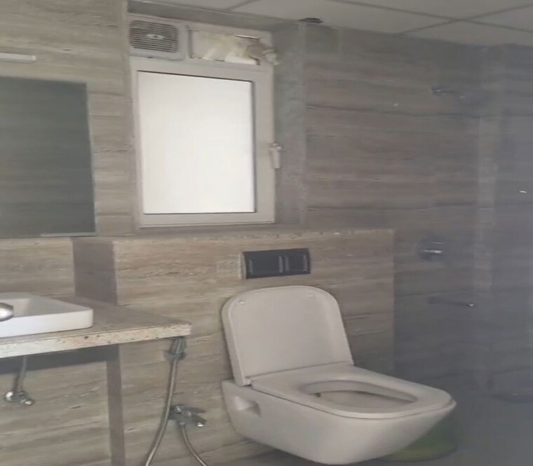 Bathroom, runwal-nirvana 2 Bedroom 787 Sq.Ft. Apartment In Parel Mumbai 10619569