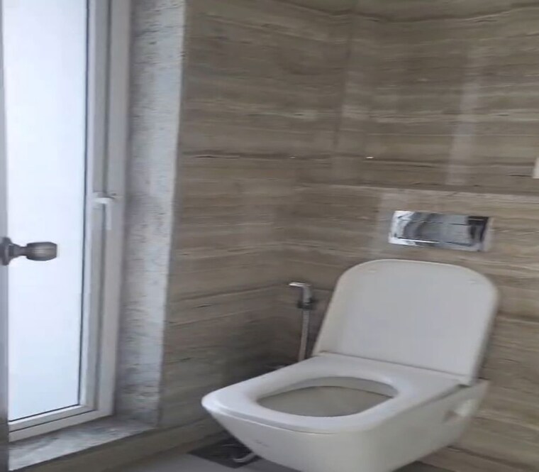 Bathroom, runwal-nirvana 2 Bedroom 787 Sq.Ft. Apartment In Parel Mumbai 10619569