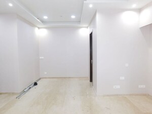 Room in 3 BHK Apartment at Adani Ten BKC, Bandra East – for Rent