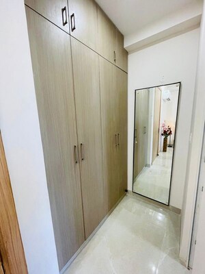 Room in 1 BHK Builder Floor at Sector 42 – for Rent