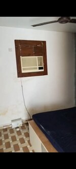 1 Rk  75 Sq.Yd. Builder Floor in Green Fields Colony