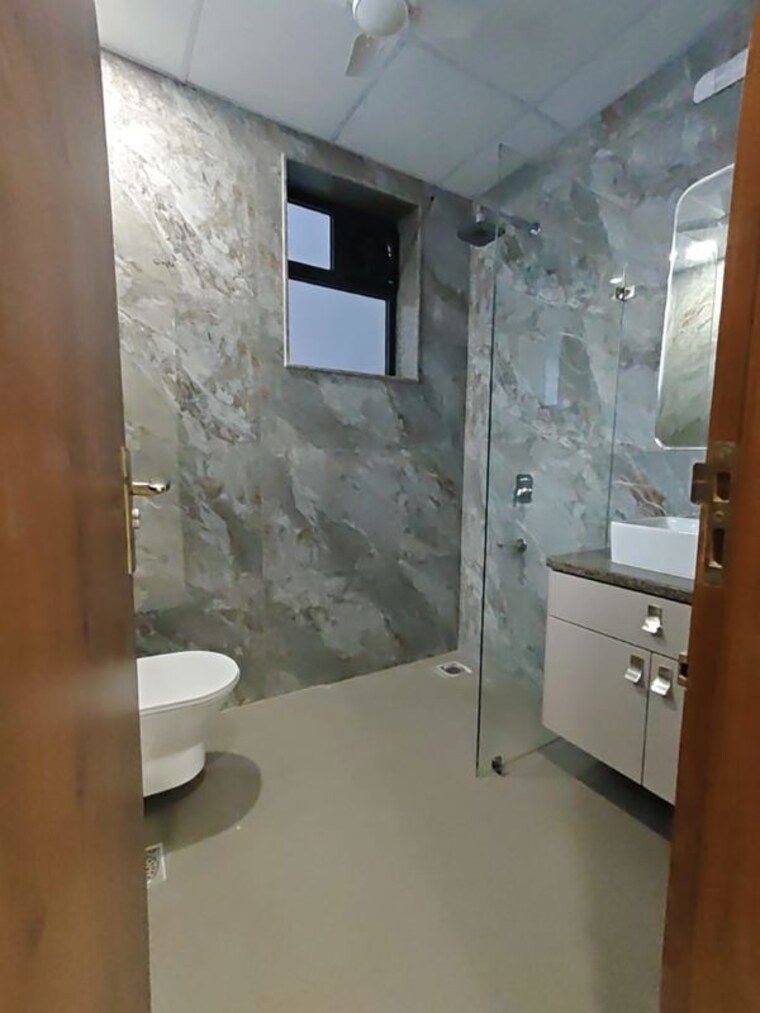 Bathroom, civil lines 2 Bedroom 1500 Sq.Ft. Builder Floor In Civil Lines Gurgaon 10619588