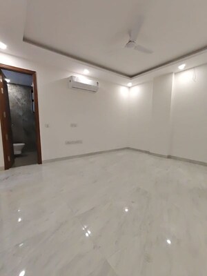 Room in 2 BHK Builder Floor at Civil Lines – for Rent