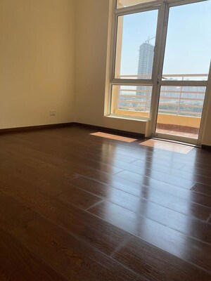Room in 3.5 BHK Apartment at Imperia Esfera, Sector 37c – for Sale