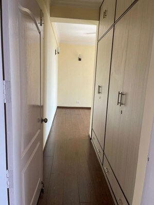 Building Lobby in 3.5 BHK Apartment at Imperia Esfera, Sector 37c – for Sale