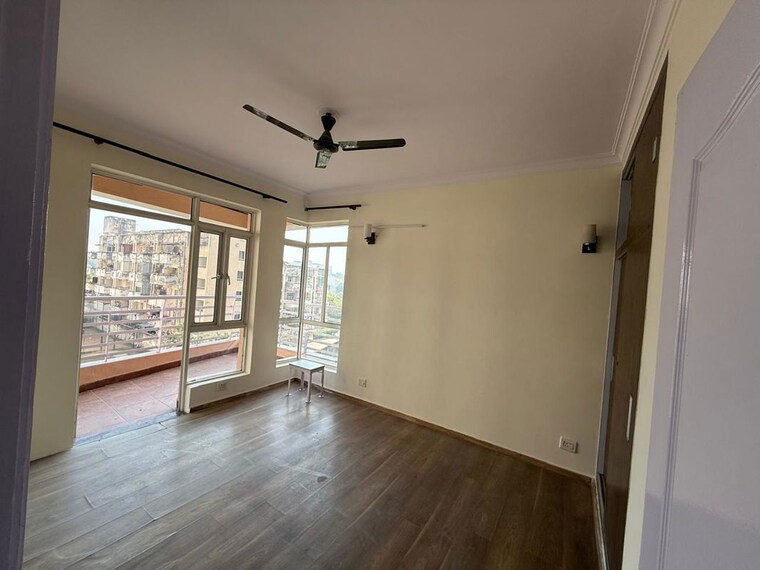 Room, imperia-esfera 3.5 Bedroom 1815 Sq.Ft. Apartment In Sector 37c Gurgaon 10618460