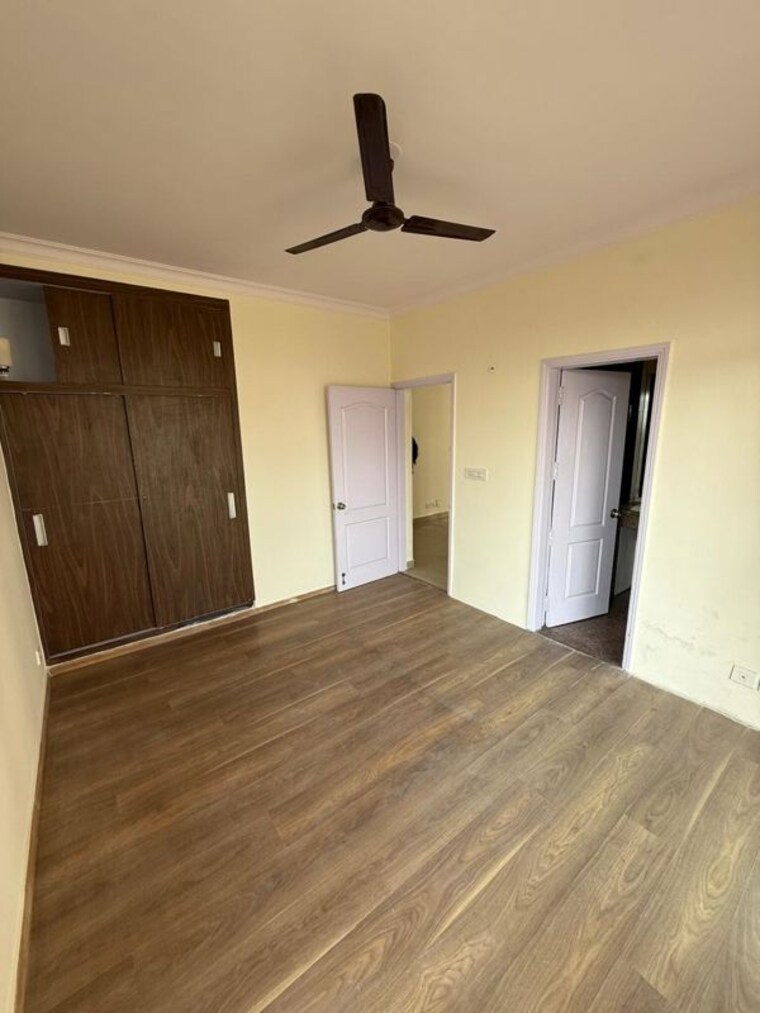Room, imperia-esfera 3.5 Bedroom 1815 Sq.Ft. Apartment In Sector 37c Gurgaon 10618460