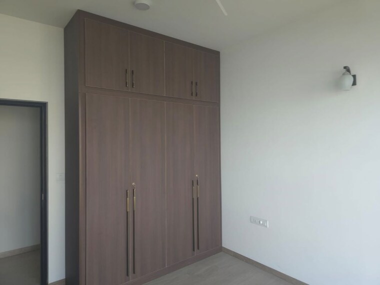 Room, imperia-esfera 3.5 Bedroom 1815 Sq.Ft. Apartment In Sector 37c Gurgaon 10618460