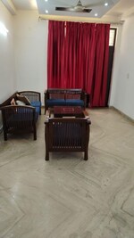 4 BHK + Prayer Room,Store Room 300 Sq.Yd. Builder Floor in Palam Vihar