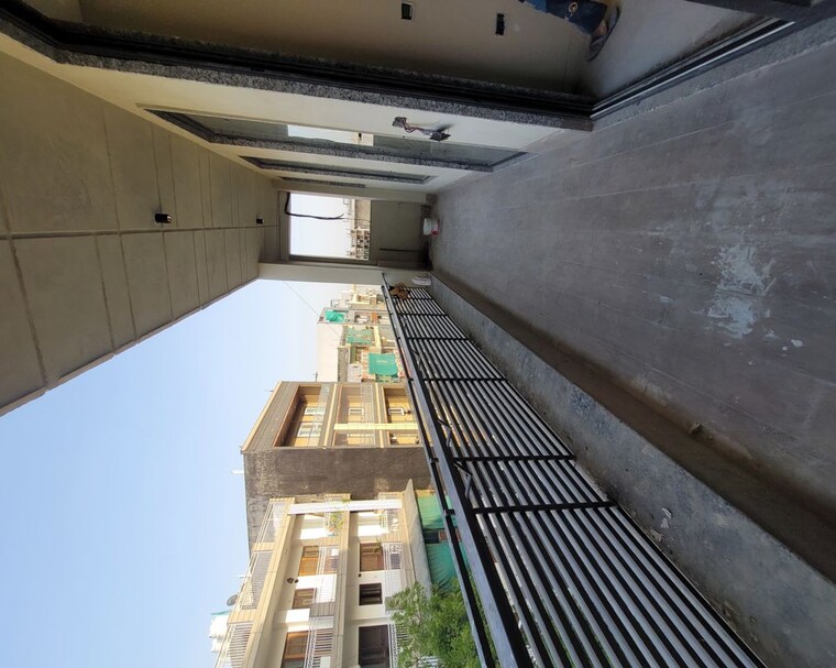 Balcony, green fields colony 4 Bedroom 2450 Sq.Ft. Builder Floor In Green Fields Colony Faridabad 10619619